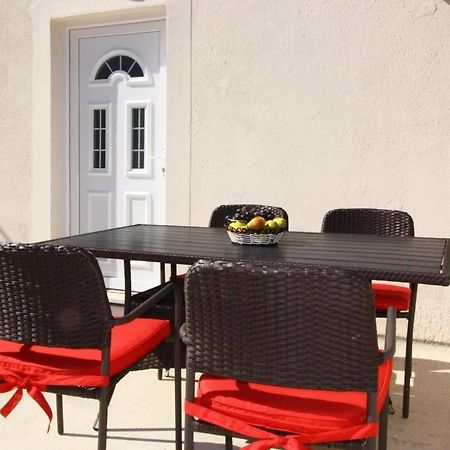 Apartments Dubreta تْسافتات المظهر الخارجي الصورة